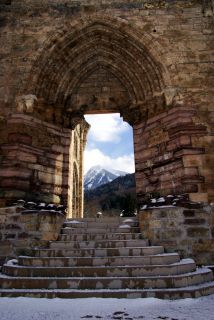 Aulps, abbatiale, façade, portail