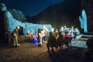 Visite guidée de nuit à la lueur des flambeaux Visite guidée de nuit à la lueur des flambeaux